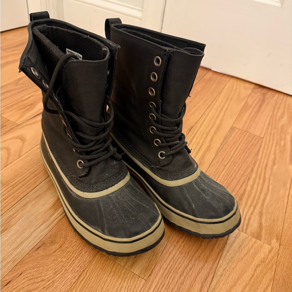 Sorel Black and Tan Women's Winter Boots